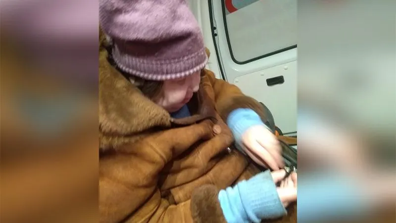 Родственников женщины, живущей на железнодорожной станции, нашел житель Подольска