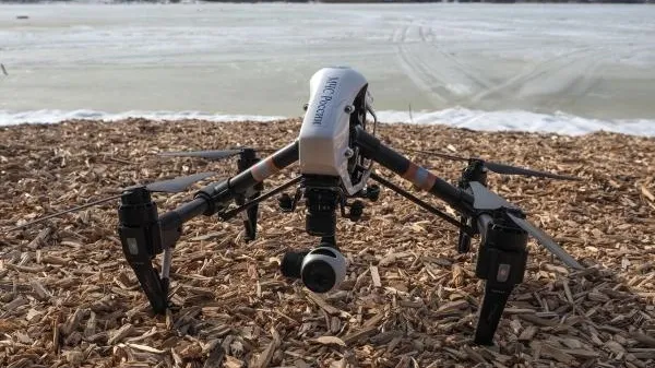 В Москве дроны выявят несанкционированные места для купания в Крещение