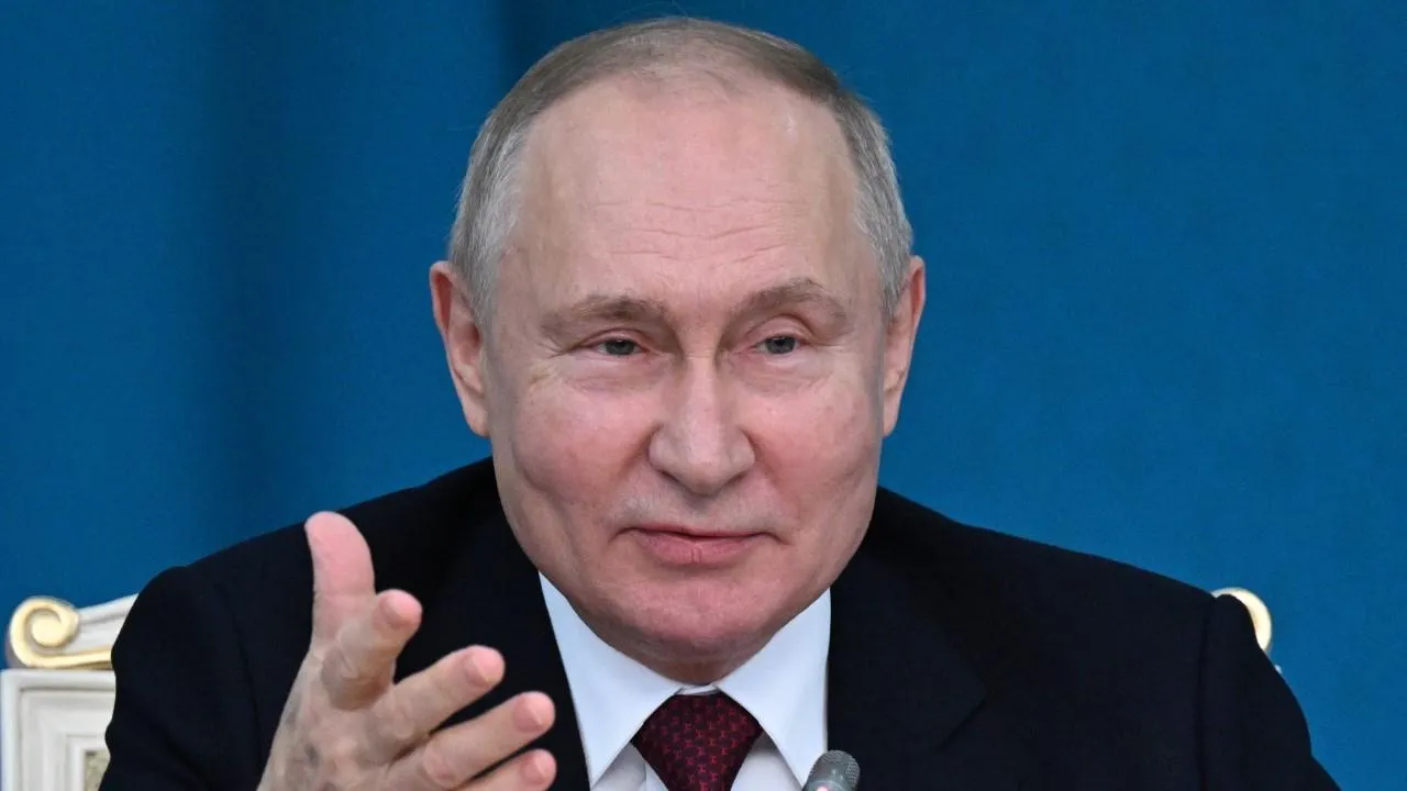 Путин ввел понятие «специальная почтовая связь»