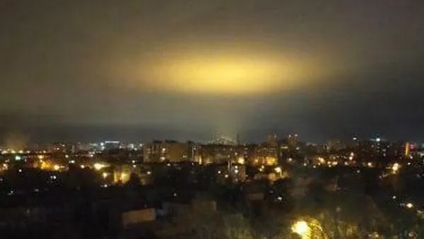 Над Краснодаром местные жители заметили непонятное свечение