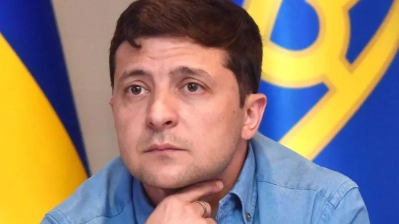 Зеленский уничтожает демократию под предлогом борьбы с Россией