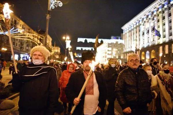 Участники марша, приуроченного к 112-й годовщине со дня рождения Степана Бандеры, в Киеве