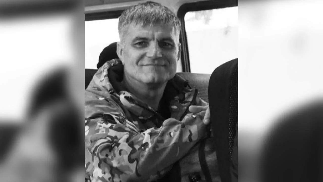 «Погиб от обстрела, как и его герой»: солдат СВО незадолго до смерти прислал своей сестре пророческое стихотворение