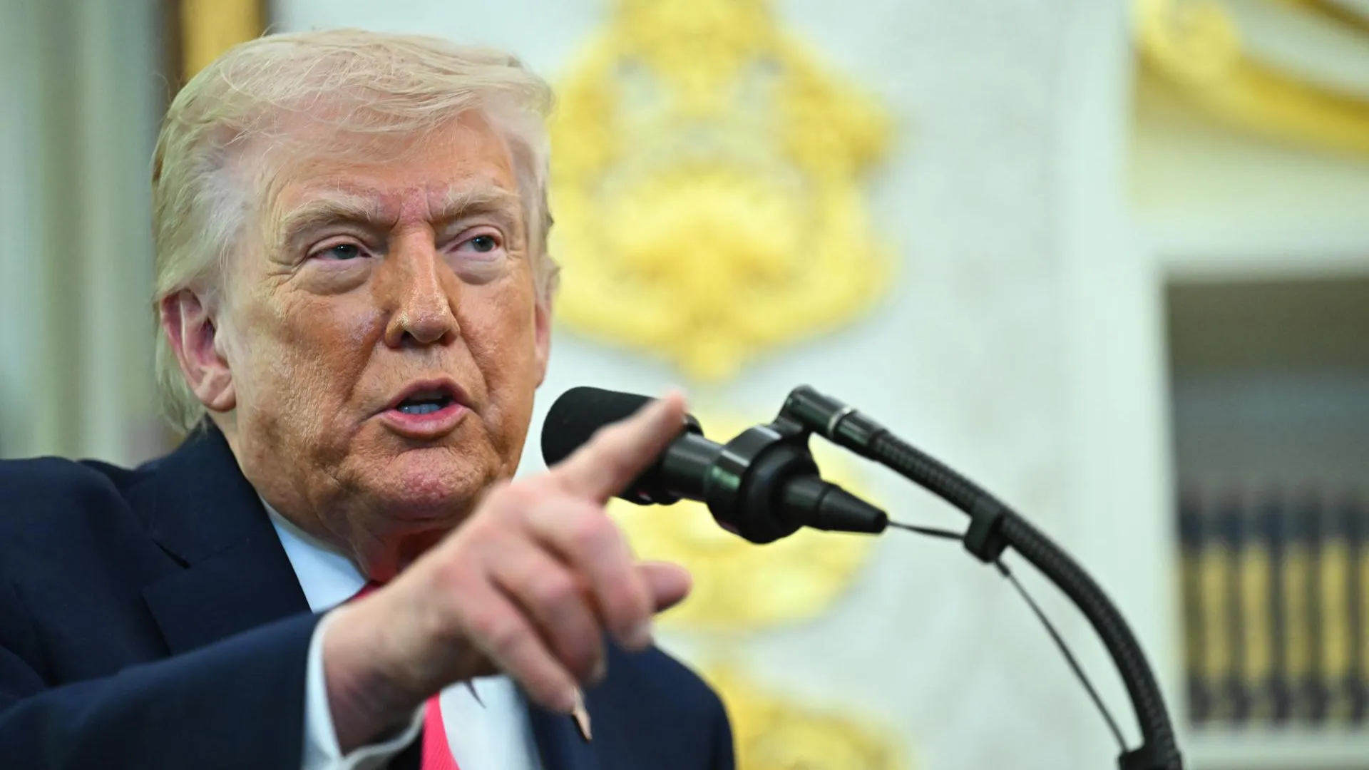 Graeme Sloan — Pool via CNP/Keystone Press Agency