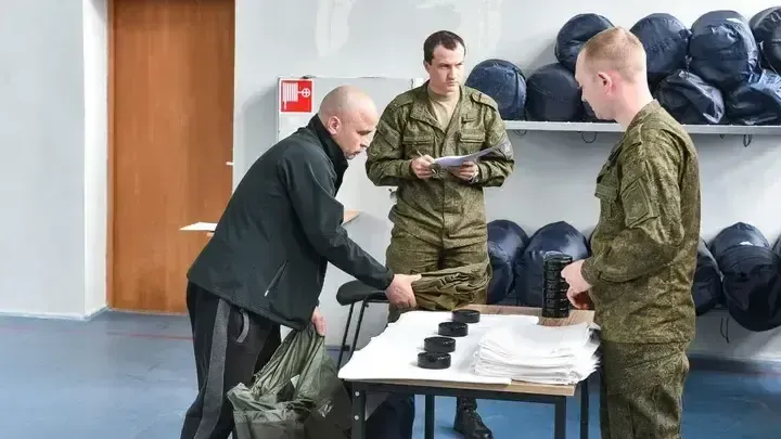 Центр отбора на военную службу по контракту продолжает работу в Балашихе