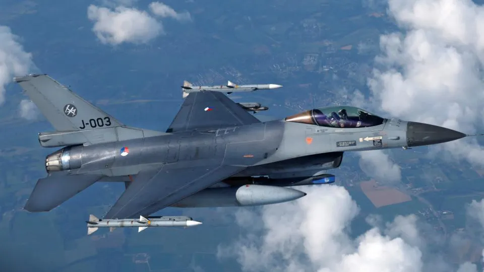 ВСУ сбили свой же F-16, пилот погиб