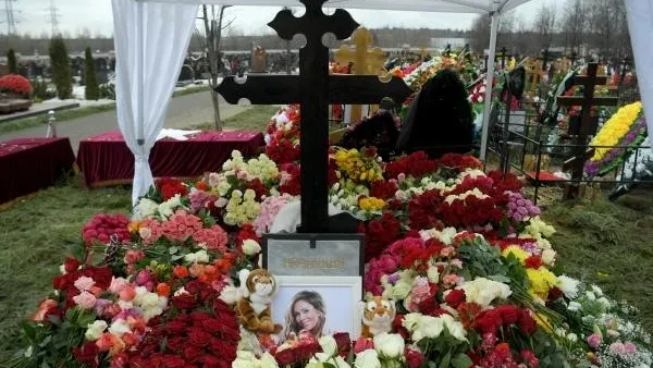 Коллеги и друзья Началовой не стали сдавать деньги на ее памятник