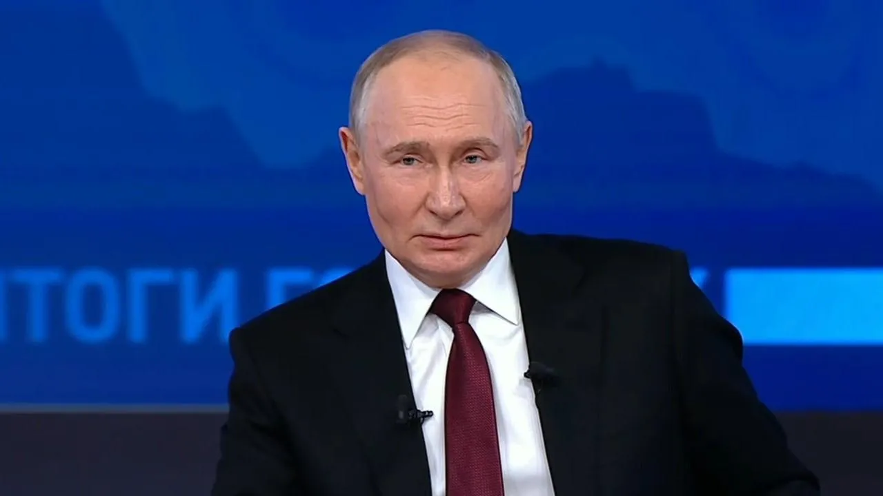 Путин рассказал о разногласиях в Минобороны из-за разработки «Орешника»
