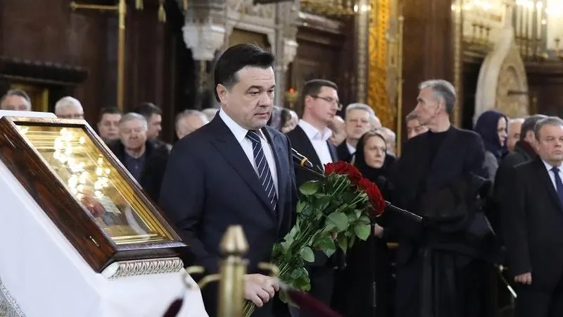 Губернатор Подмосковья простился с Юрием Лужковым