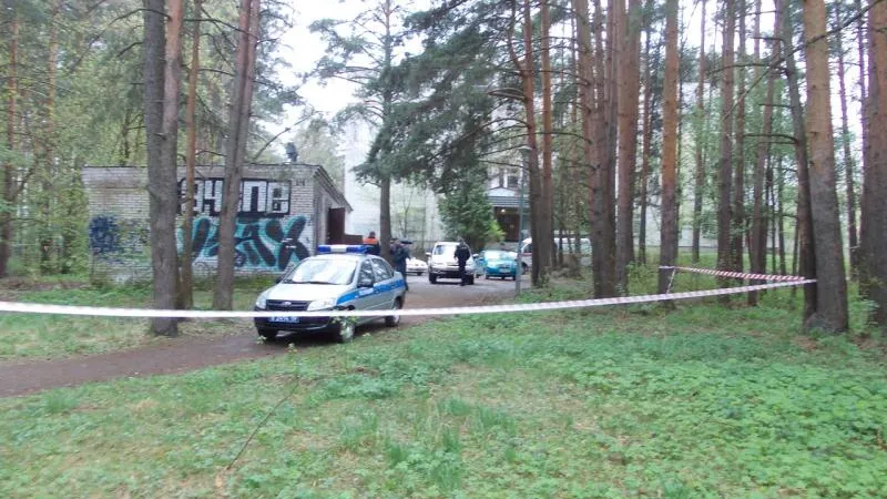 Разбитые градусники и химикалии разбросали около детсада в Дубне