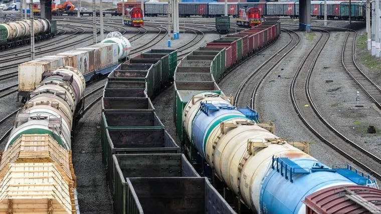 В Челябинске на железнодорожном вокзале произошла утечка соляной кислоты