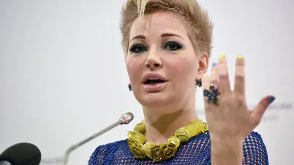 Максакова пожаловалась на свою мать, которая не хочет с ней общаться