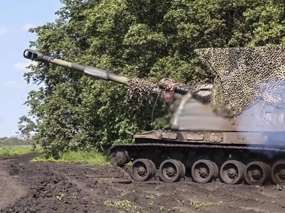 «Стараются работать по видимым целям»: боец СВО объяснил, чем страшны самоходные установки