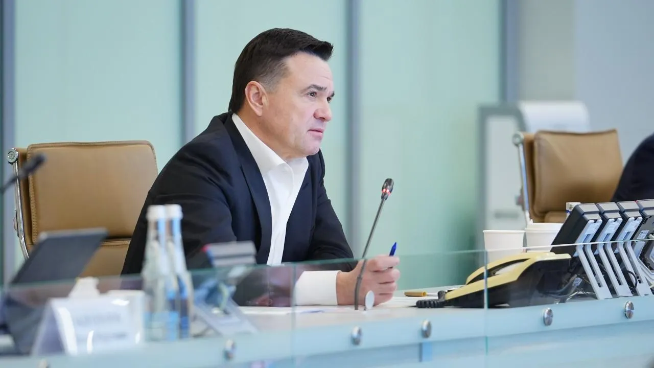 Губернатор Подмосковья рассказал о возможности записаться в школу приемных родителей онлайн