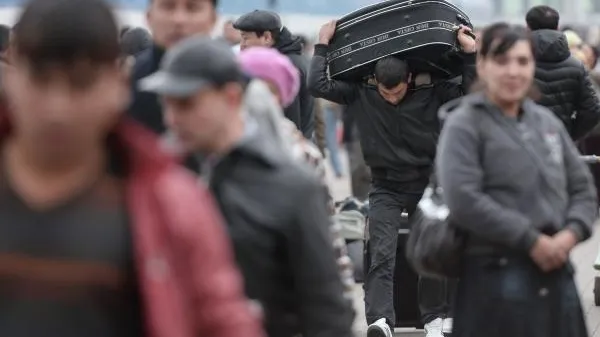 В Питере на вокзале воры украли у пассажира чемодан