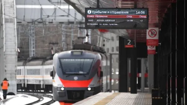 Минтранс Подмосковья: почти двести единиц спецтехники для борьбы с непогодой зимой подготовили на МЖД
