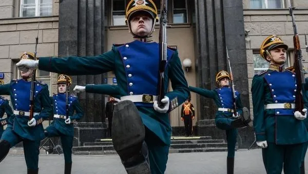 В Кремле отменен развод караулов Президентского полка