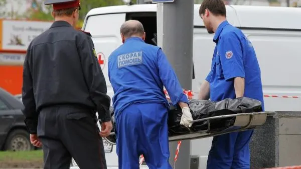 В Петербурге нашли на набережной Обводного канала труп мужчины
