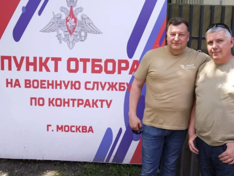 «Фашисты прут из всех щелей»: подмосковный фермер отправился на спецоперацию добровольцем, раздав имущество друзьям