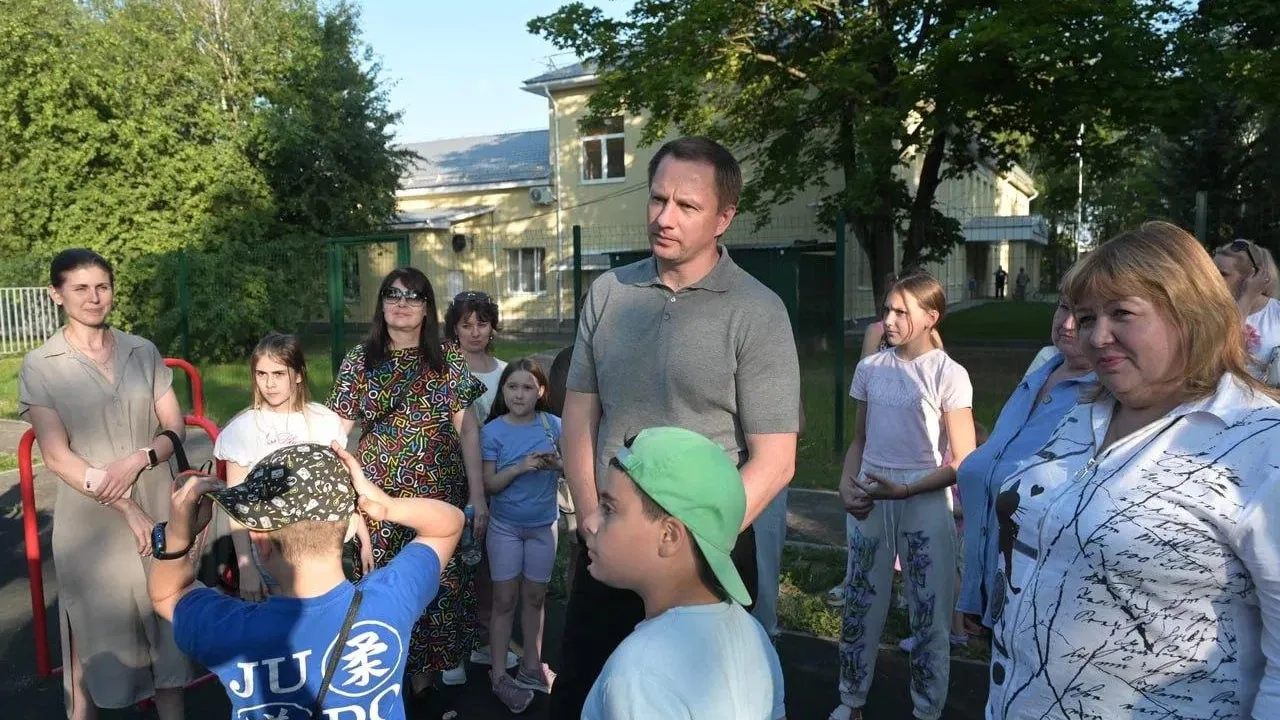 Дмитрий Волков проверил реализацию Губернаторского проекта «Открытый стадион»