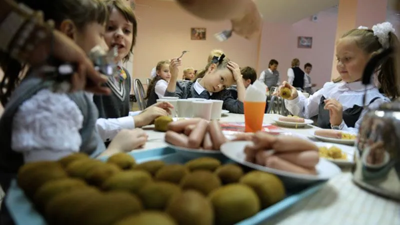 В школах Екатеринбурга детей поделили на «богатых» и «бедных»