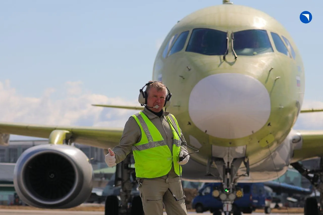 Испытания третьего опытного образца самолета Superjet-100. Telegram-канал ОАК
