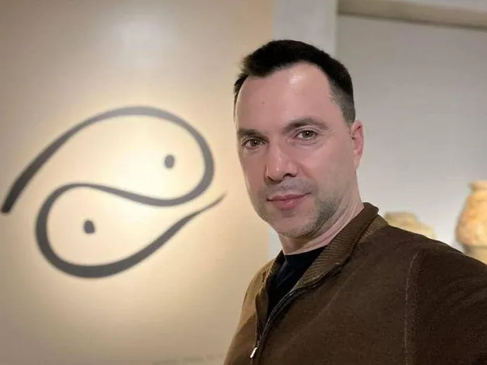 Арестович может заменить Зеленского — мнение политолога