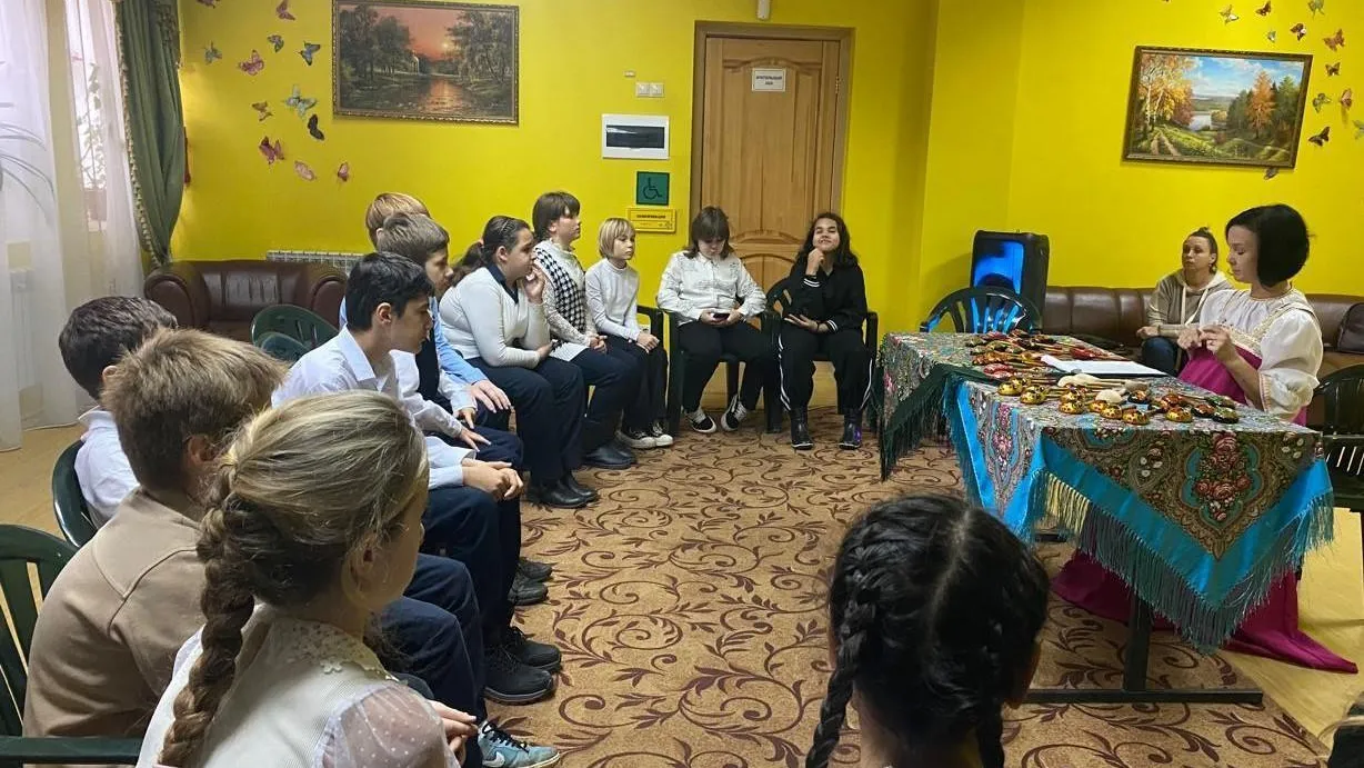 Для волоколамских школьников в Осташевском культурно-досуговом центре провели мастер-класс