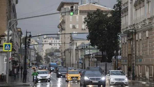 Ограничения движения транспорта в центр столицы сняли