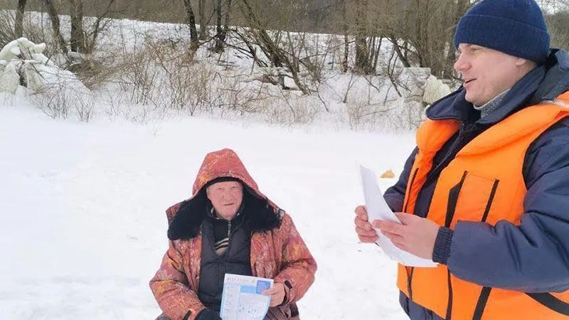 Спасатели Каширы предупреждают об опасности ледовых прогулок
