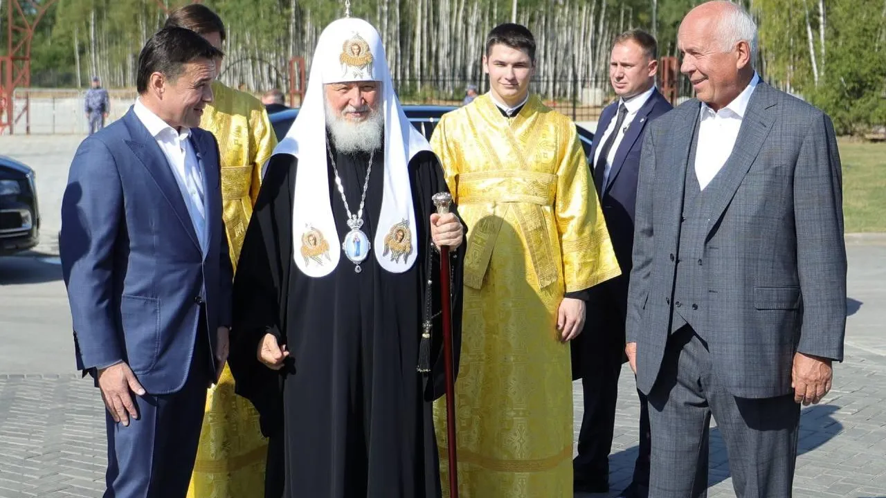 Андрей Воробьев: Сегодня Патриарх Кирилл освятил новый Храм Архангела Михаила в Домодедово