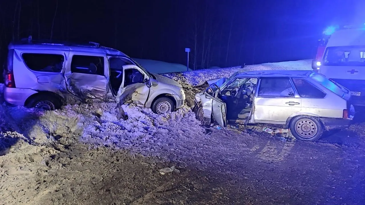 Три человека пострадали в ДТП с участием двух легковушек в Орехово-Зуево