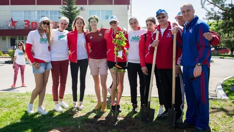 Акция «Лес Победы» еще больше сплотила коллектив «Звезды»