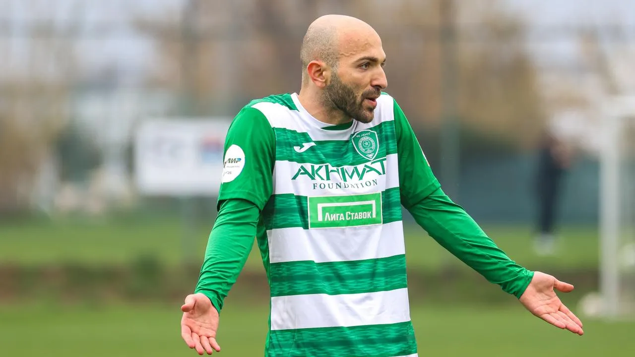 Карпин объяснил вызов в сборную нападающего Мелкадзе