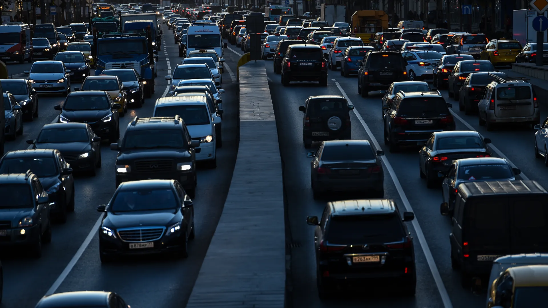 С 1 февраля закон перестает быть на стороне покупателя: что изменится в жизни водителей