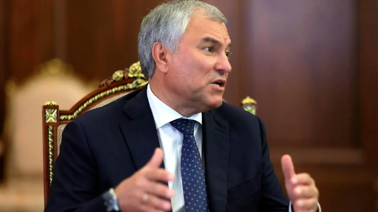 Володин сообщил, что в ноябре вступает в силу закон по миграционной сфере