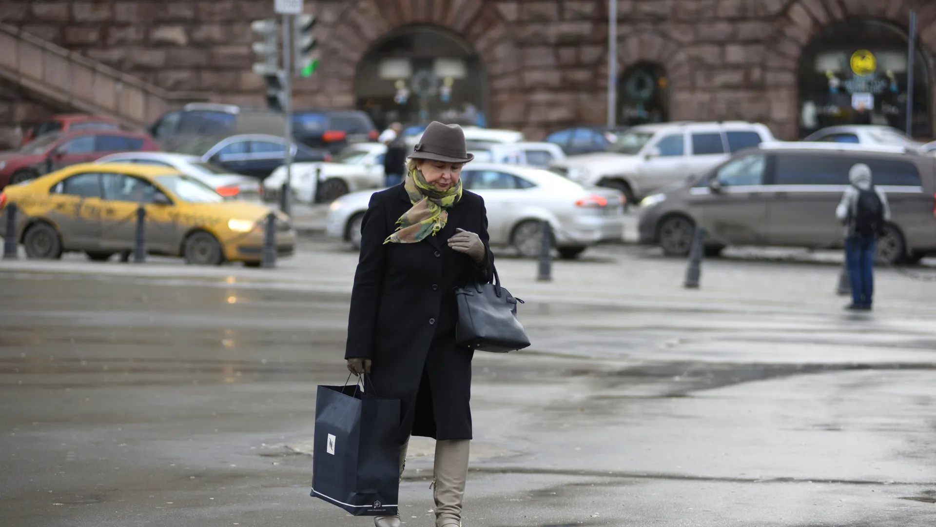 Москву и Подмосковье в воскресенье накроет облачность, но снега не будет