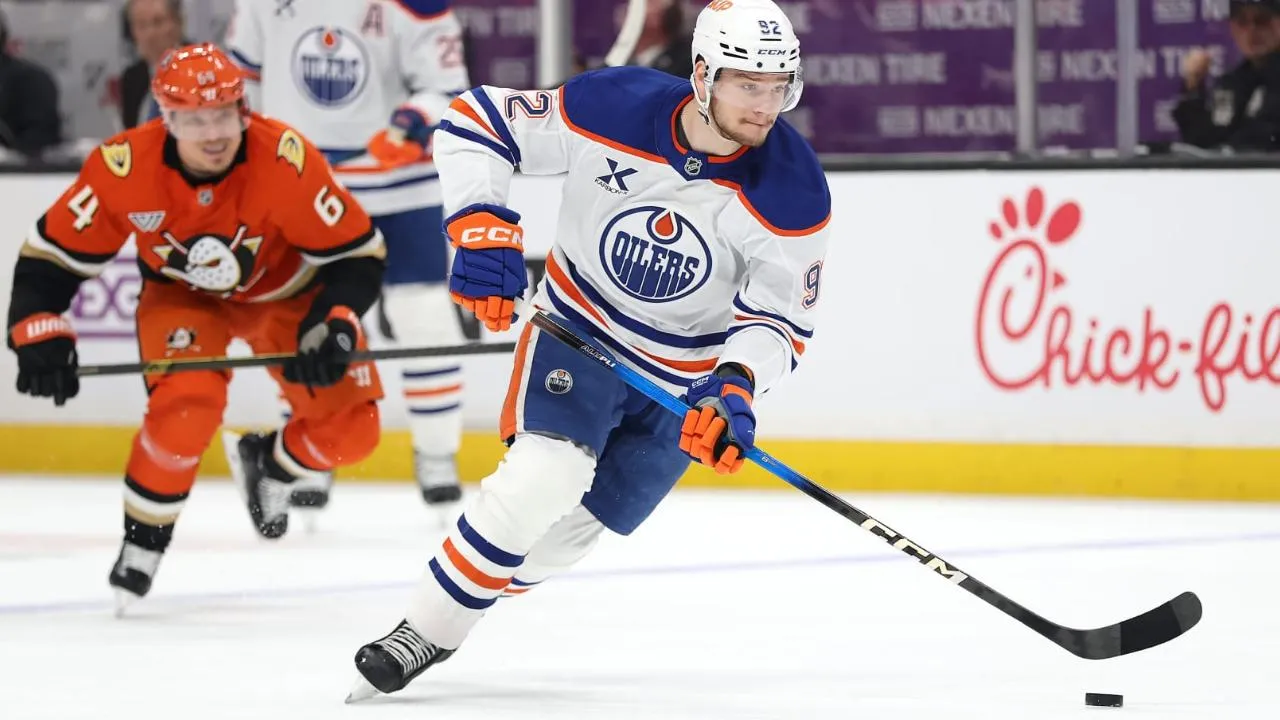 Российский форвард помог «Эдмонтону» удержаться в плей-офф