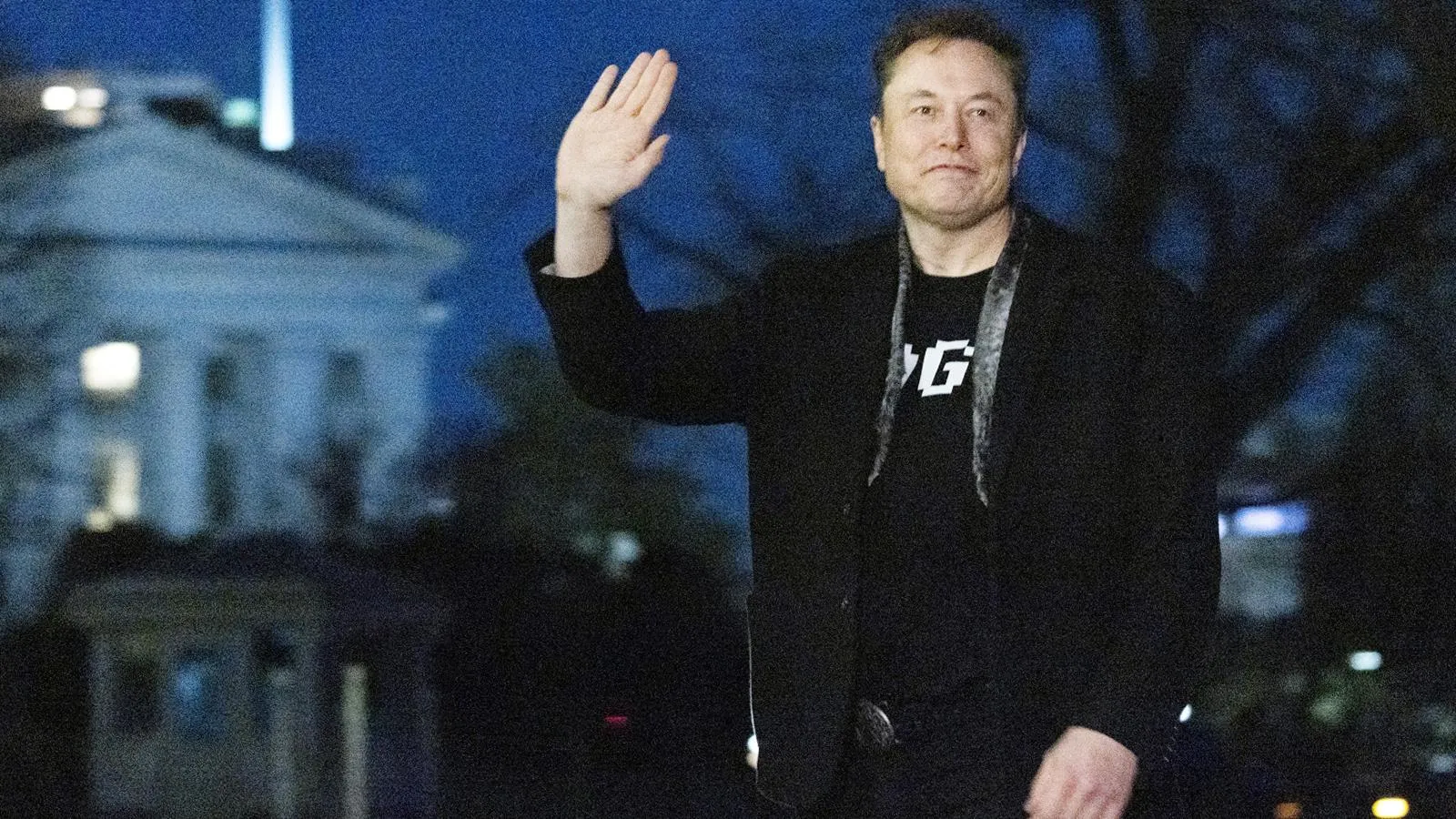 Илон Маск на Южной лужайке Белого дома, Вашингтон, 9 марта 2025 года. CNP/AdMedia
