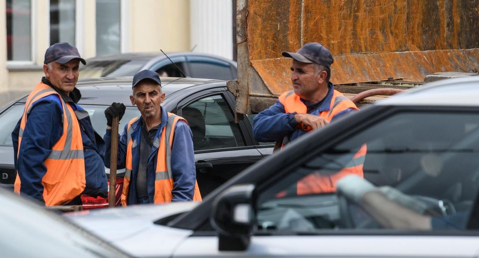 Кабмин внес в Госдуму проект о введении новых и повышении действующих госпошлин