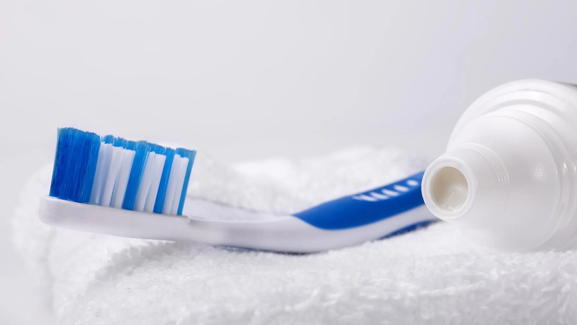 Janus/imageBROKER.com