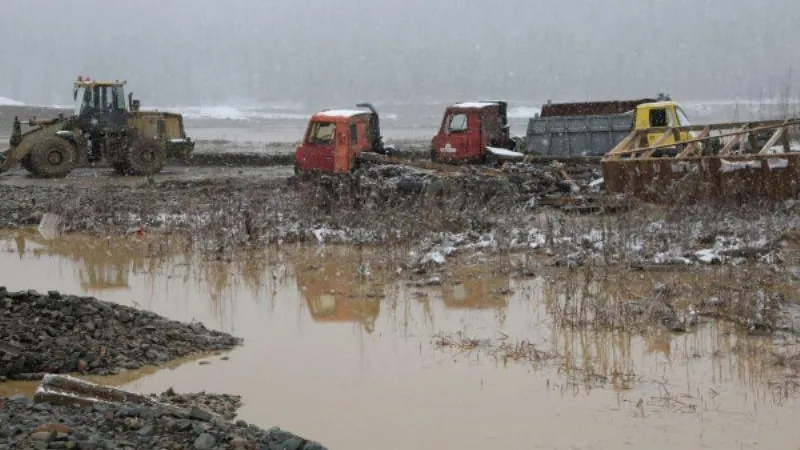 Подрыв дамбы на реке Ирпень вызвал затопление поселка Демидов