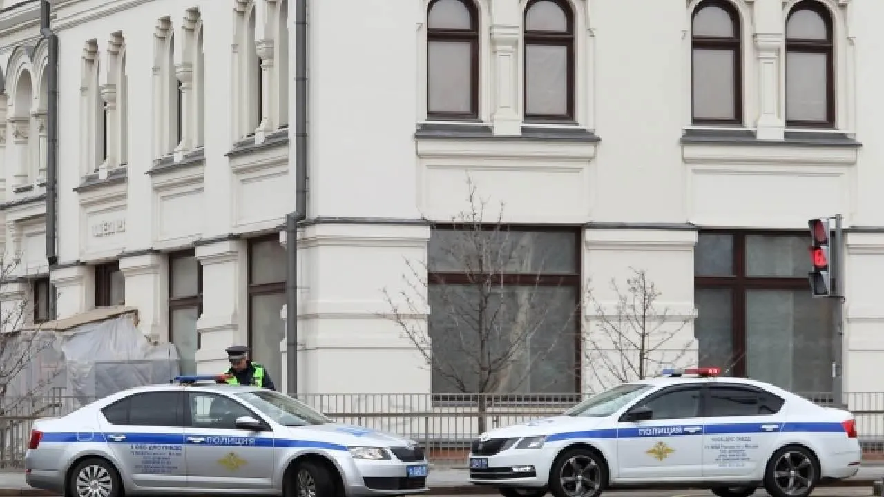 Не уступила дорогу автобусу и попала под его колеса: подробности ДТП в Нижнем Новгороде