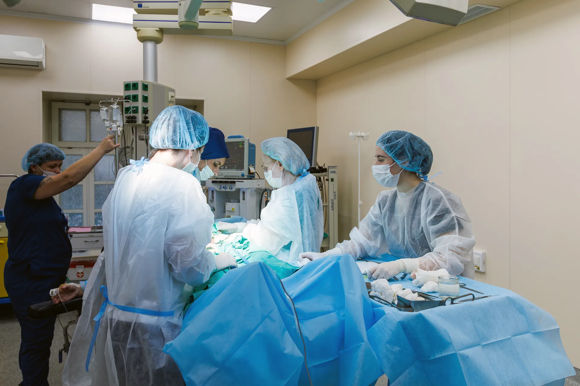 Операционная Московского областного НИИ акушерства и гинекологии имени академика В. И. Краснопольского (МОНИИАГ)