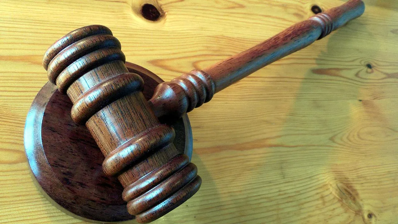 Суд прекратил дело по иску ФНС к блогеру Гасанову на 112 млн рублей