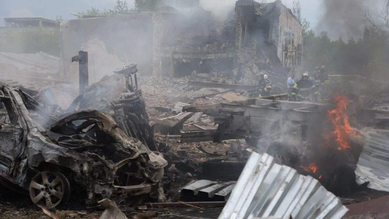 Под завалами на месте взрыва в Сергиевом Посаде находятся люди