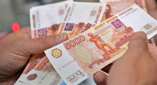 Нижегородка собрала с доверчивых горожан 15 млн рублей и пропала