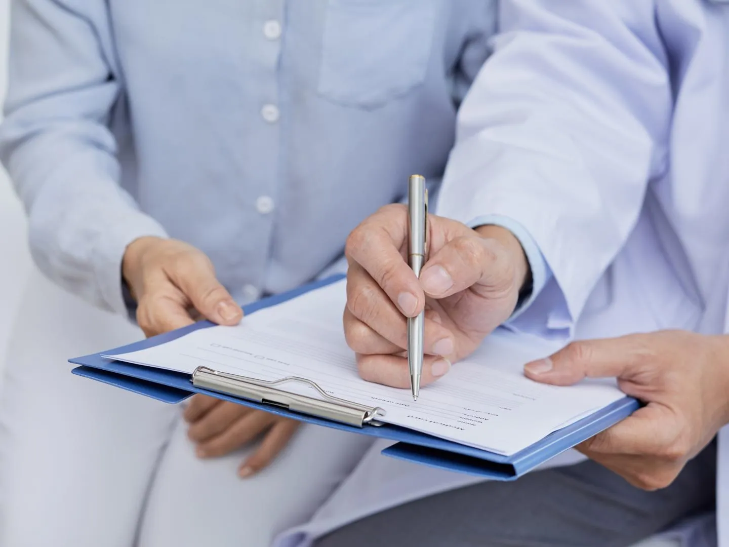 «Украдет самое драгоценное — время»: врач-онколог рассказал, как не надо лечить рак