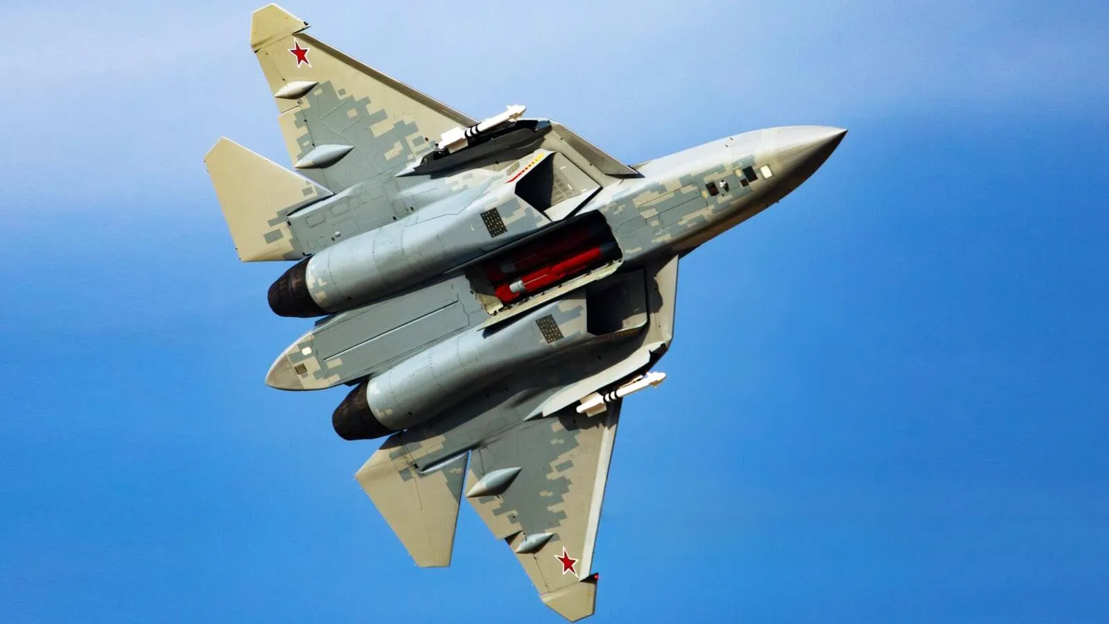 Российский истребитель Су-57Э на Dubai Airshow — 2025. Нина Падалко