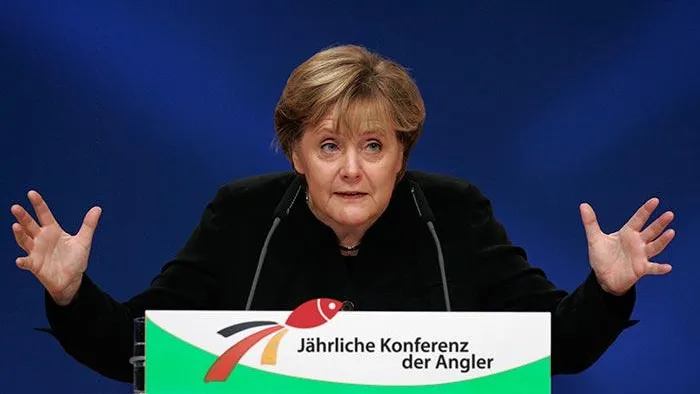 Бывший канцлер Германии Меркель заявила, что Зеленский сделал из нее «козла отпущения»